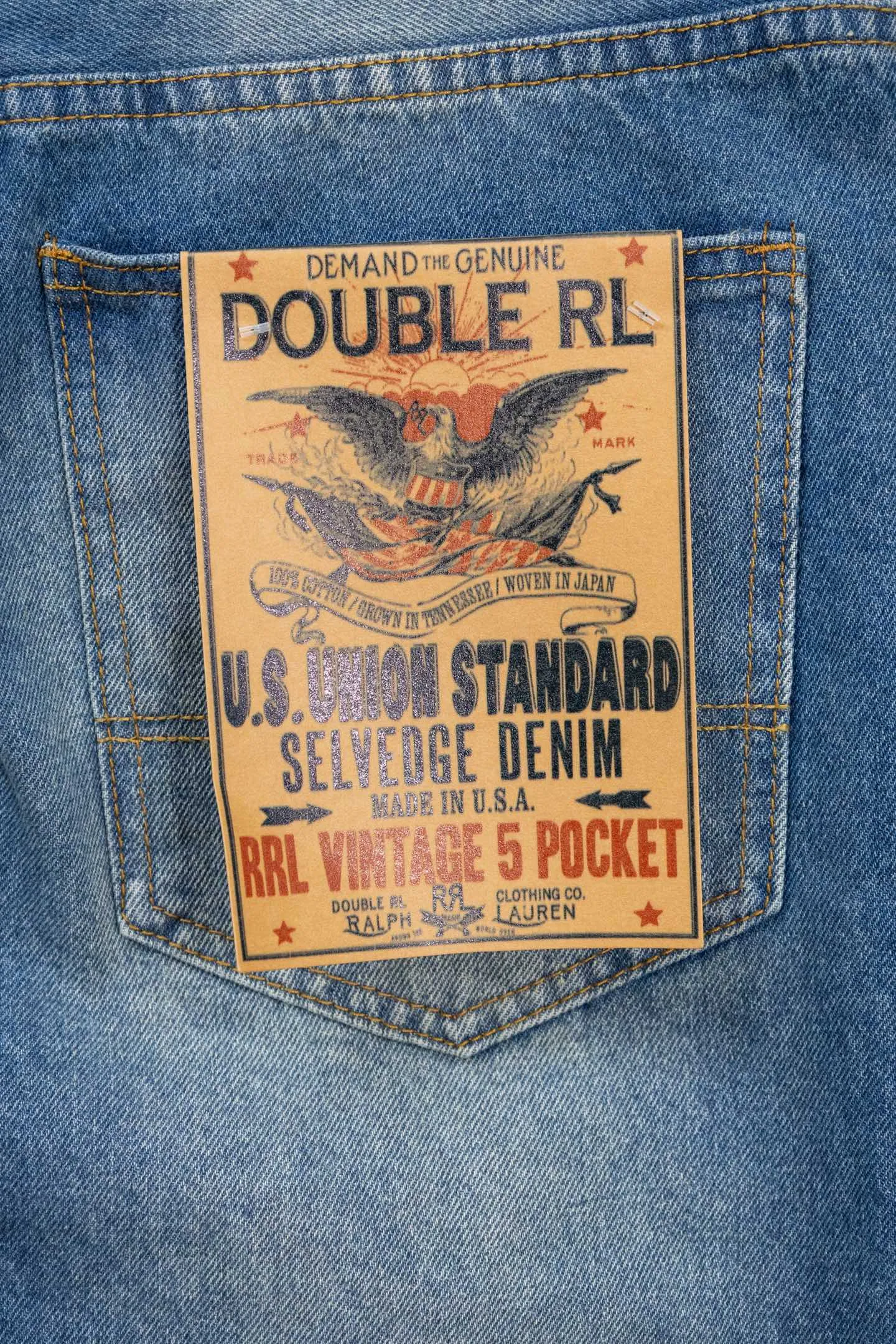 P230 Ralph Lauren 2026RRL retro ripped jeans, American retro essentials, classic loose fit: 13.75oz Japanese selvage denim, made in the United States, 100% cotton, perfect texture! Durable and non-shrinking: Mechanical pre-shrunk finishing® technology, still fit after long-term wear, retro wash has a more timeless taste ~ Size: 28--34 Color: Denim blue